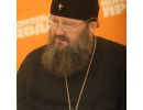 Церковні ієрархи проти журналістів, або скільки коштує "Мерседес" намісника Лаври?