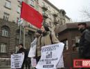 В Києві міліція виштовхала протестувальників з-під Адміністрації Президента (ВІДЕО)
