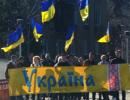 Любителі Тимошенко підтримали прокиївськи налаштованих кримчан невеликим мітингом