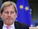 Єврокомісар: число українських біженців в Росії становить 300-500 тис. чоловік