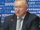 Б. Тарасюк просить випустити Тимошенко під його відповідальність