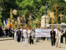 Священики і прихожани в центрі Кишинева заблокували рух транспорту