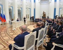 Російський парламент посилить контроль над урядом