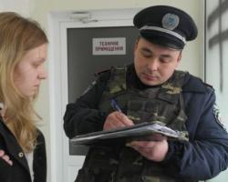 Фашисти в масках напали на офіс російської фірми у Вінниці (ВІДЕО)
