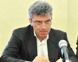 Російський маргінал вважає, що «марші миру» в Москві зупинили ополченців під Маріуполем