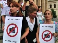 В Тбілісі пройшла акція протесту на підтримку фоторепортерів
