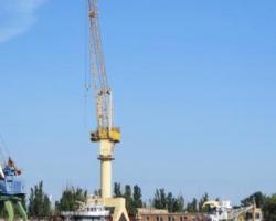 На Херсонщині ледь не згорів судноремонтний завод