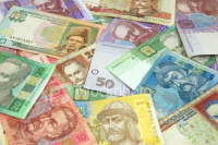 Економіст вважає, що гривня знеціниться на 50%