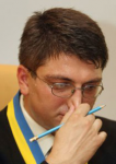 Суддя Кірєєв допитує свідків без перерви і обіду