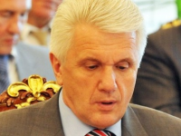 В. Литвин співчуває норвежцям і сподівається, що країна дасть відсіч екстремістам