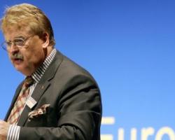 Брок: ЄС не повинен навіть обговорювати можливість зняття санкцій з РФ