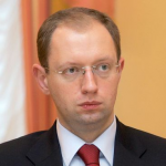 Яценюк відправляється до Брюсселю