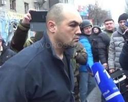 В Донецьку розлючений натовп намагався вчинити розправу над полоненим бійцем ЗСУ (ВІДЕО)