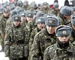 Армія України отримала 1 тис одиниць бойової техніки і зброї