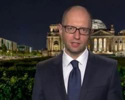 Яценюк заявив про радянський наступ на Україну та Німеччину (ВІДЕО)