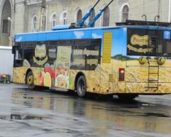 У Миколаєві половина електротранспорту не вийшла на маршрути через пошкодження мереж